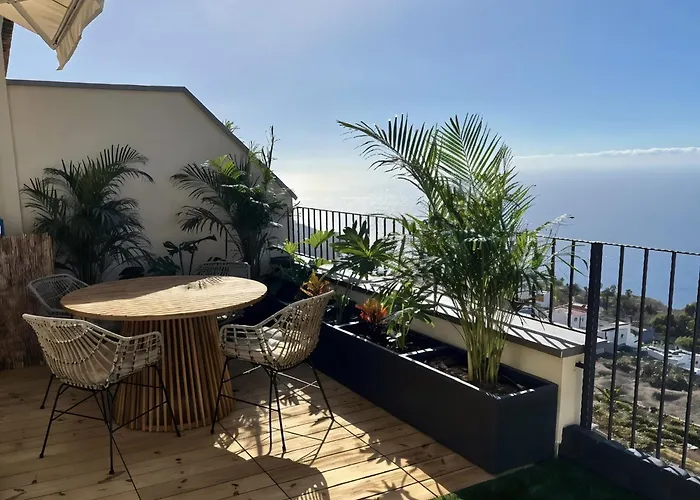 Victoria Dreamhouse - 2Br Seaviews Terrace
