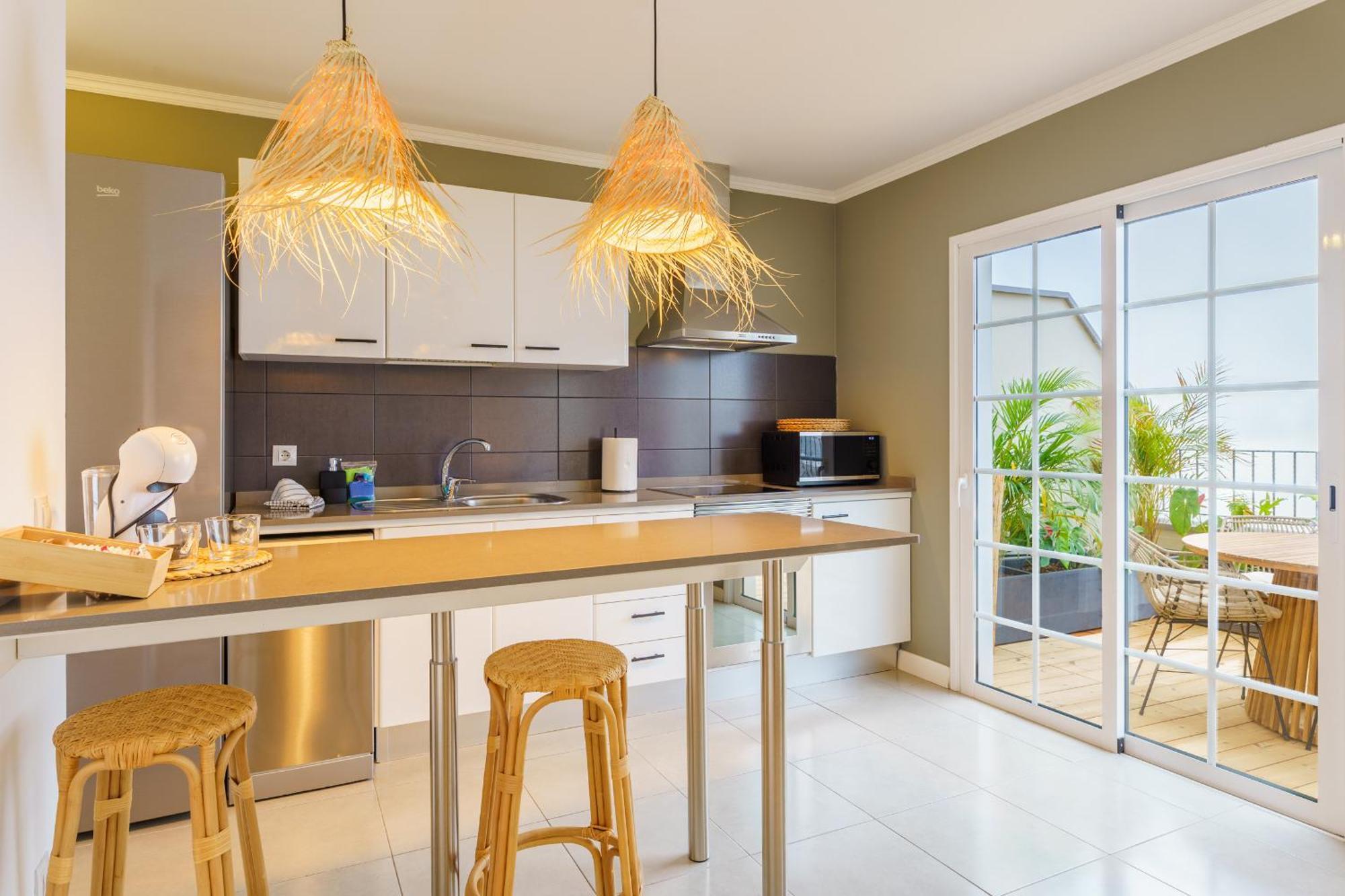 Victoria Dreamhouse - 2br Seaviews Terrace